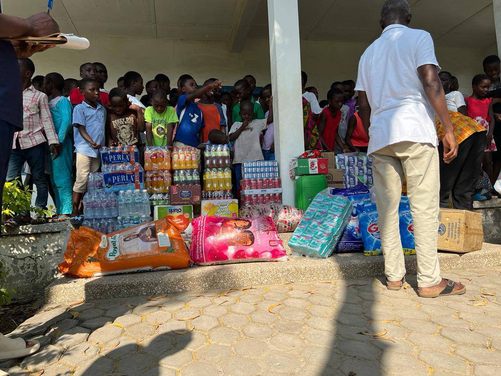 Children at outreach
